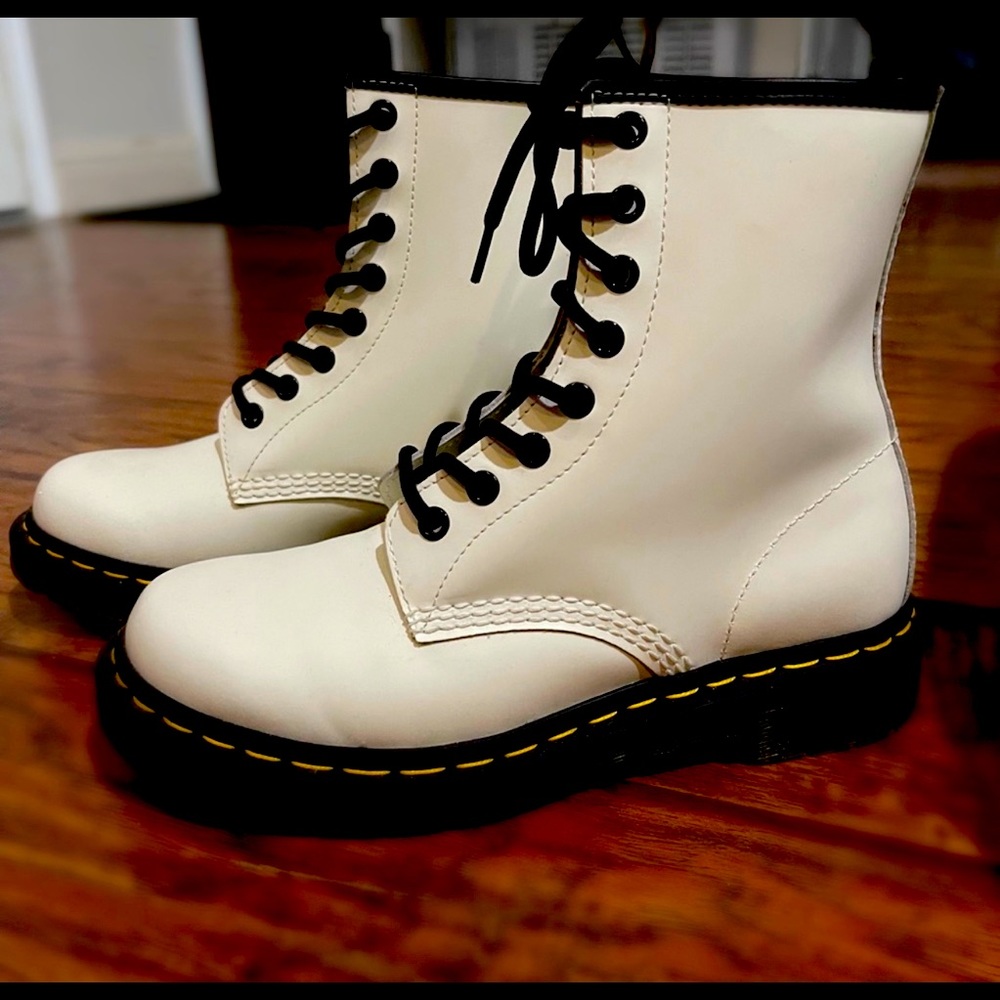 Doc Martens 1460 soft leather boots